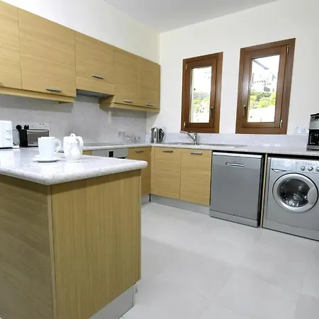 Villa Aphrodite Hills Junior Junior Td01 Air Conditioning Private Pool 3 Bedrooms P